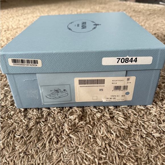 Prada sneakers size 38.5 - Picture 2 of 9